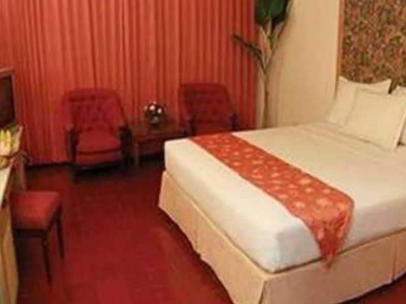 Hotel Pardede International Медан Экстерьер фото